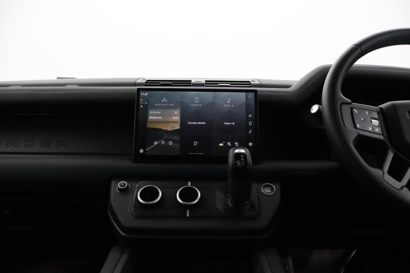 Used Land Rover Defender 2025 for sale - 76980854: Photo 14