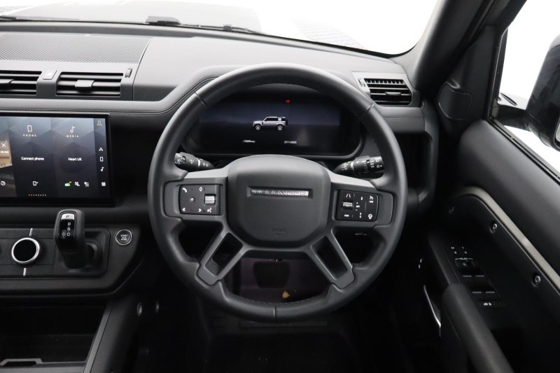 Used Land Rover Defender 2025 for sale - 76980854: Photo 15