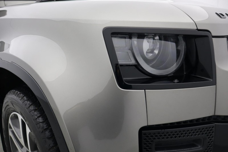 Used Land Rover Defender 2025 for sale - 76980854: Photo 17