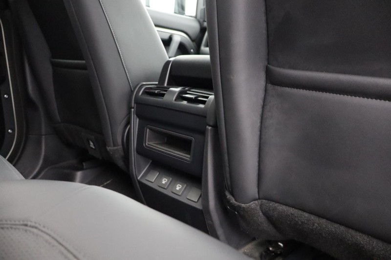 Used Land Rover Defender 2025 for sale - 76980854: Photo 18
