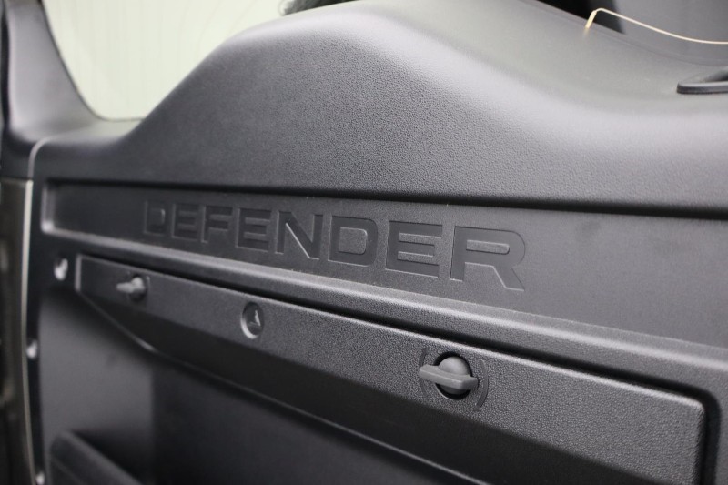 Used Land Rover Defender 2025 for sale - 76980854: Photo 28
