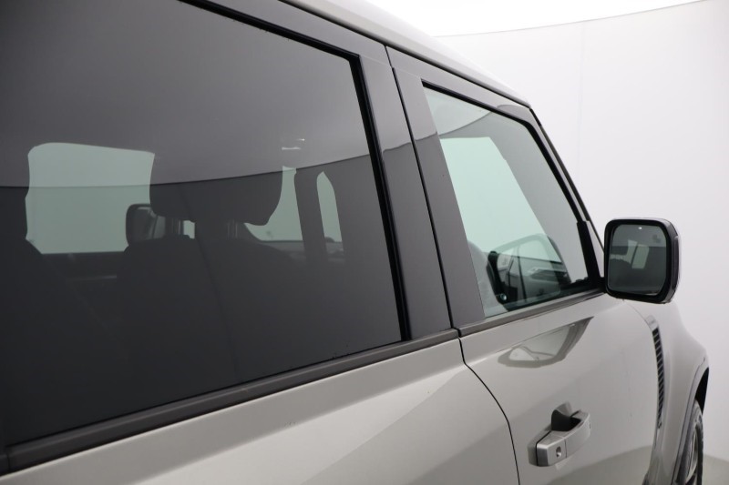 Used Land Rover Defender 2025 for sale - 76980854: Photo 31