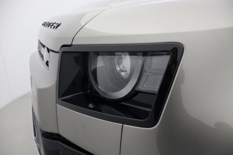 Used Land Rover Defender 2025 for sale - 76980854: Photo 35