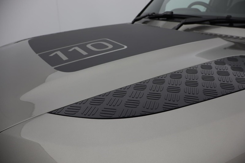 Used Land Rover Defender 2025 for sale - 76980854: Photo 36