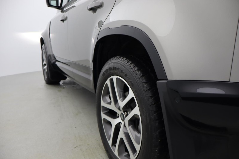 Used Land Rover Defender 2025 for sale - 76980854: Photo 48