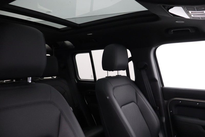 Used Land Rover Defender 2025 for sale - 76980854: Photo 49