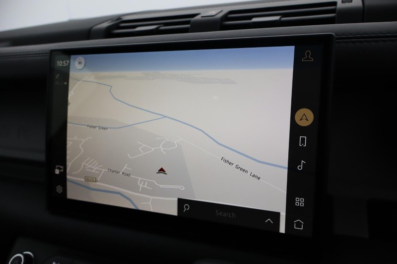 Used Land Rover Defender 2023 for sale - 76980881: Photo 11