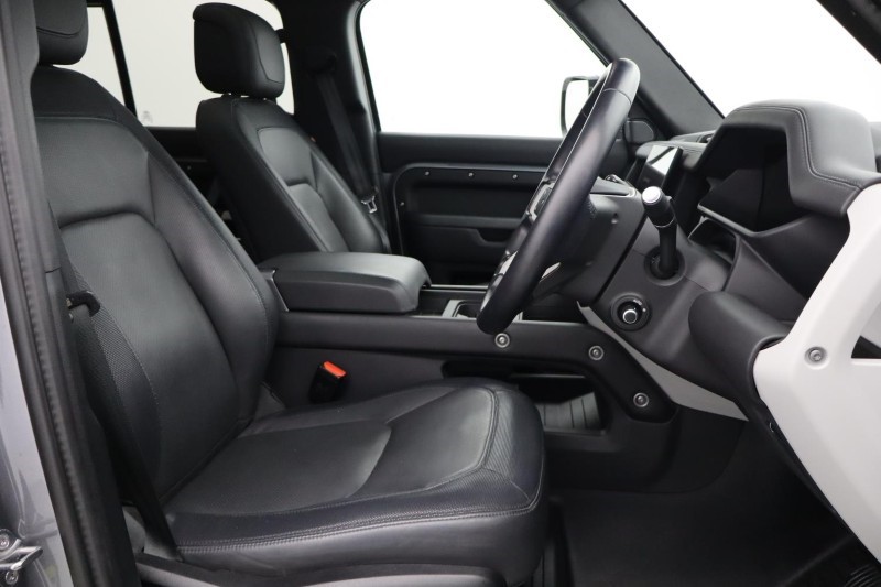 Used Land Rover Defender 2023 for sale - 76980881: Photo 26