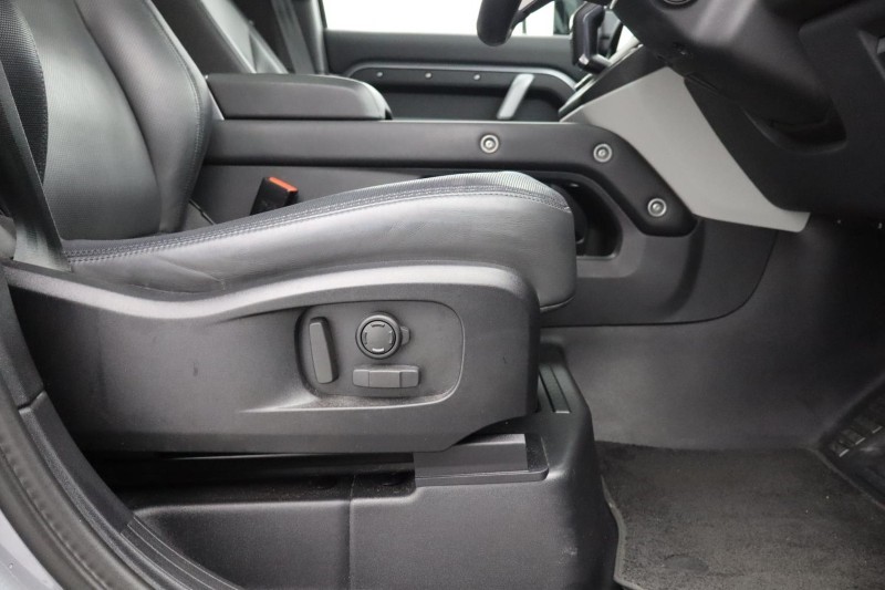 Used Land Rover Defender 2023 for sale - 76980881: Photo 29