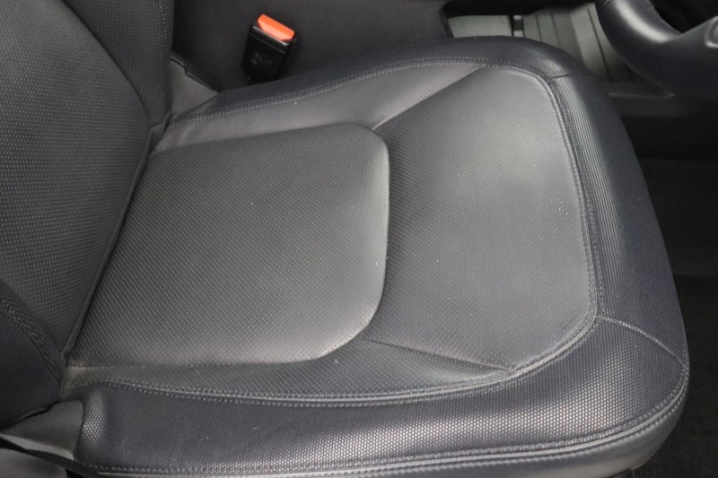 Used Land Rover Defender 2023 for sale - 76980881: Photo 30