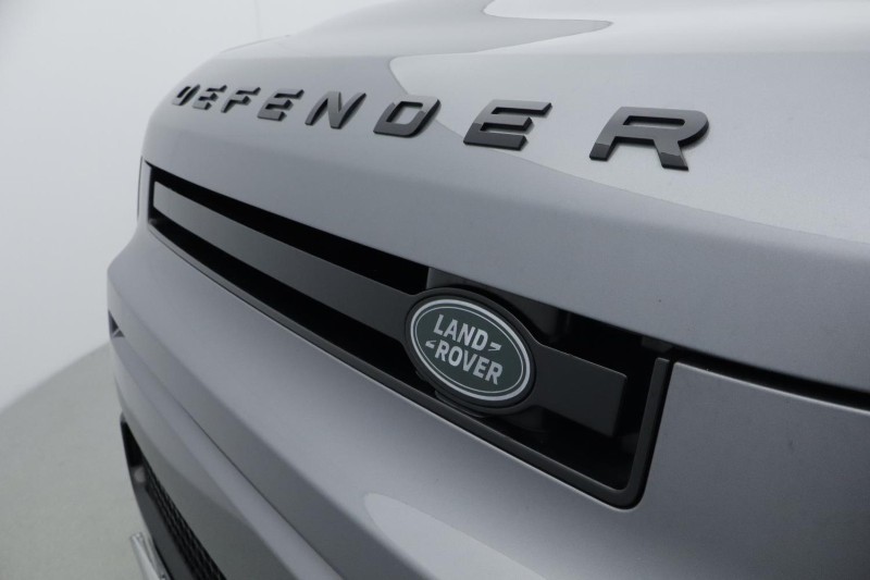 Used Land Rover Defender 2023 for sale - 76980881: Photo 45