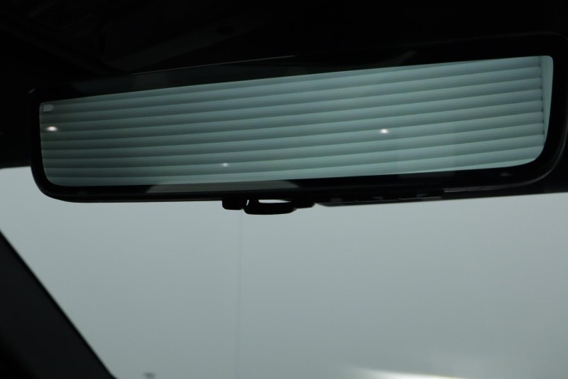 Used Land Rover Defender 2023 for sale - 76980881: Photo 58