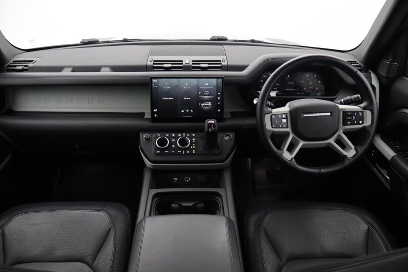 Used Land Rover Defender 2023 for sale - 76980881: Photo 9