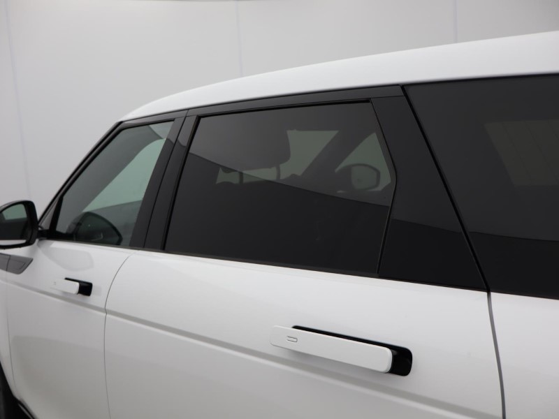 Used Land Rover Range Rover Evoque 2025 for sale - 76982068: Photo 28