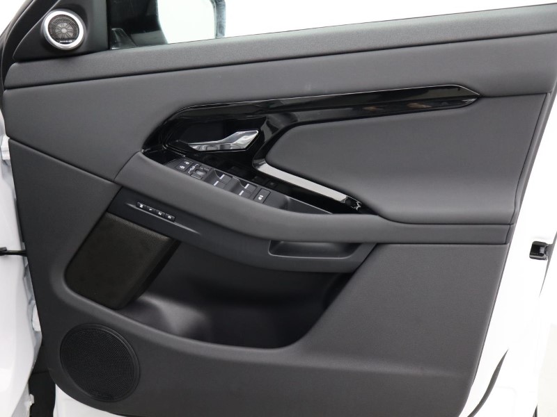 Used Land Rover Range Rover Evoque 2025 for sale - 76982068: Photo 35