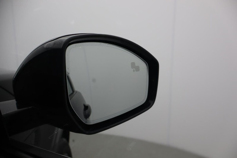 Used Land Rover Discovery Sport 2022 for sale - 76981946: Photo 32