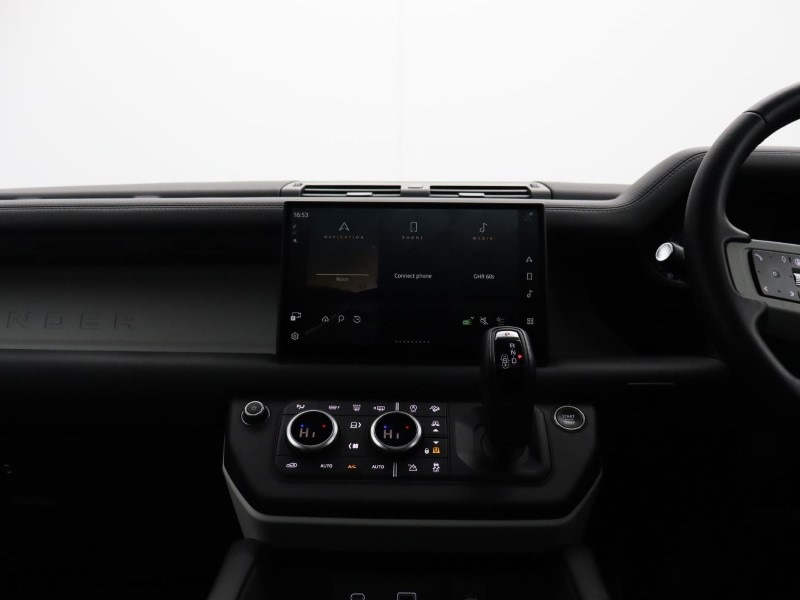 Used Land Rover Defender 2024 for sale - 77690965: Photo 14