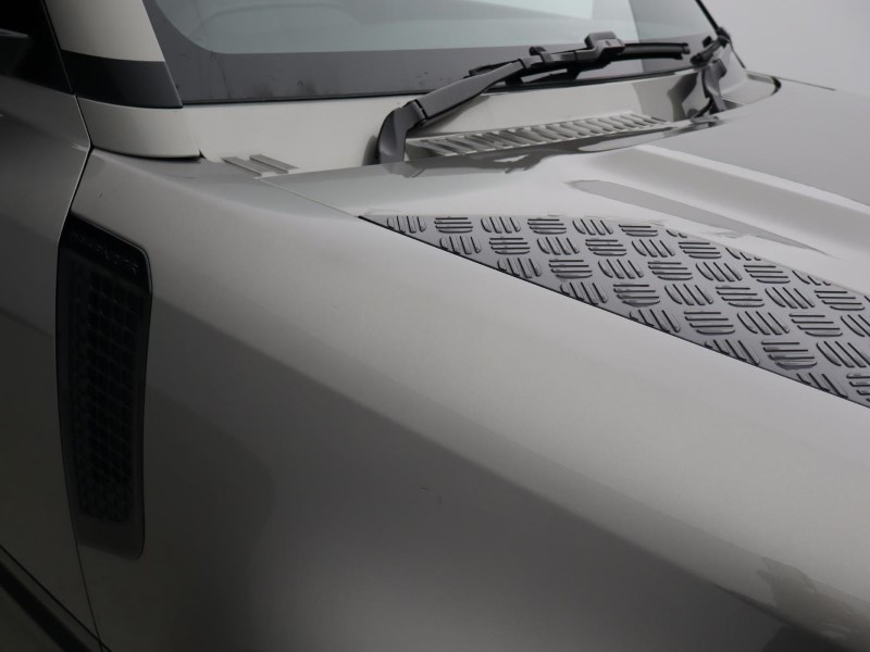 Used Land Rover Defender 2024 for sale - 77690965: Photo 20