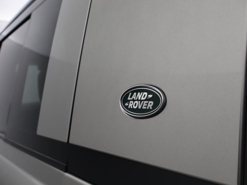 Used Land Rover Defender 2024 for sale - 77690965: Photo 29