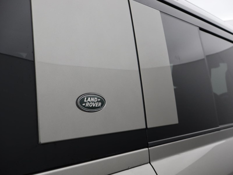 Used Land Rover Defender 2024 for sale - 77690965: Photo 30