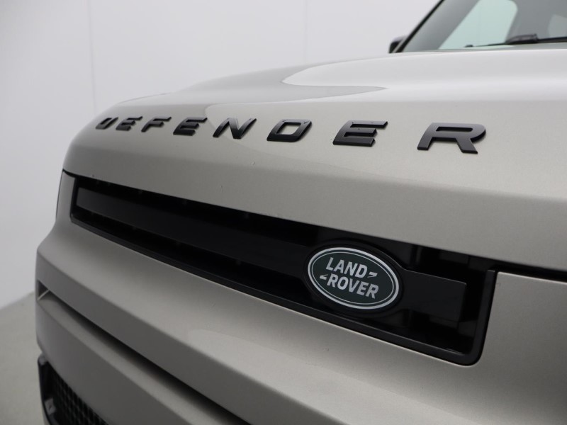 Used Land Rover Defender 2024 for sale - 77690965: Photo 33