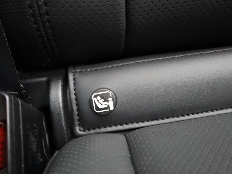 Used Land Rover Defender 2024 for sale - 77690965: Photo 38