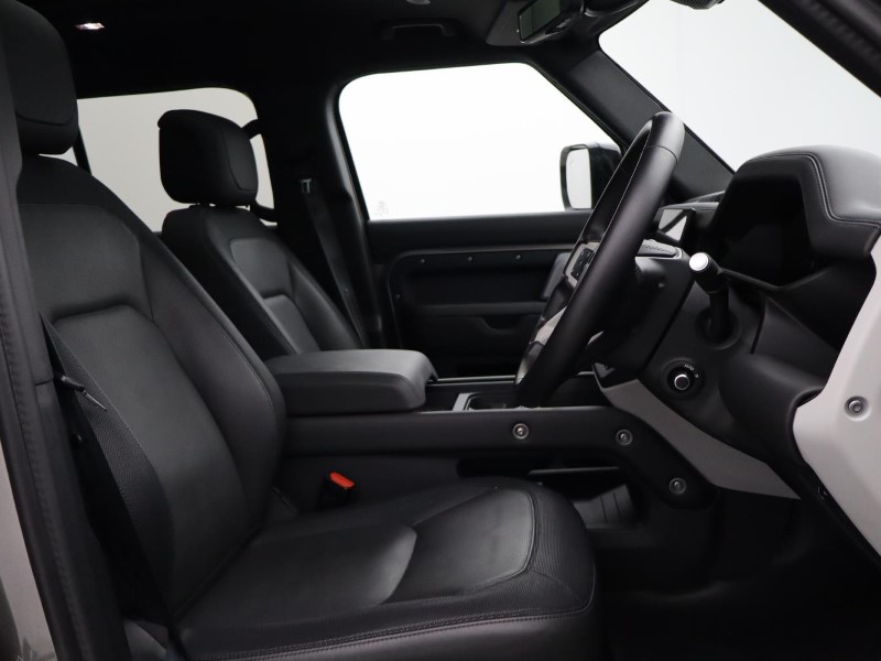 Used Land Rover Defender 2024 for sale - 77690965: Photo 40