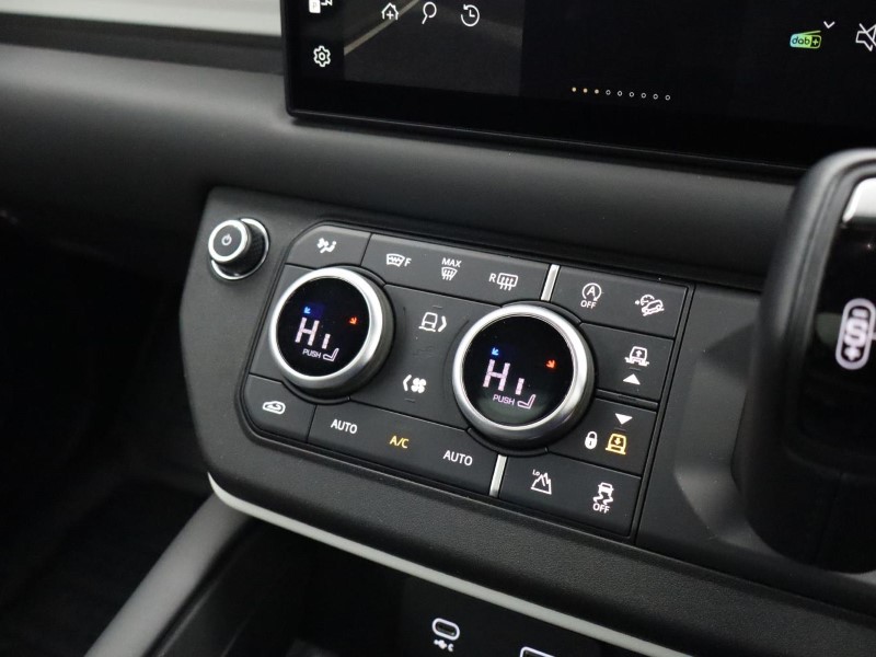 Used Land Rover Defender 2024 for sale - 77690965: Photo 46