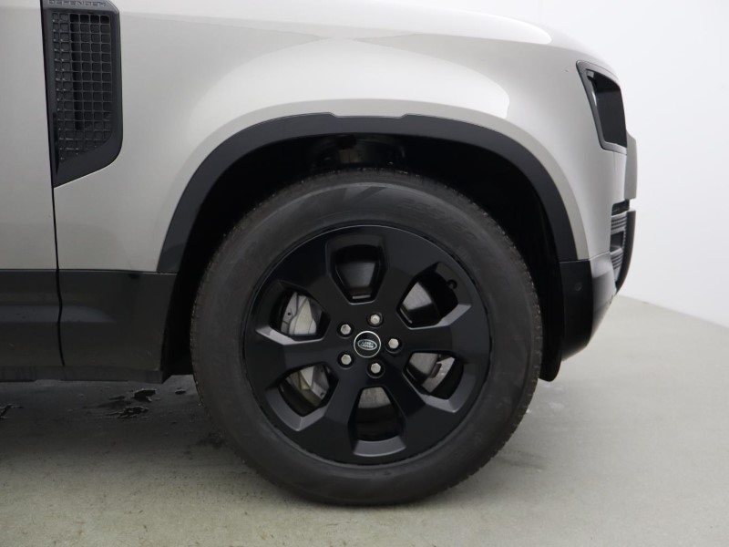 Used Land Rover Defender 2024 for sale - 77690965: Photo 8