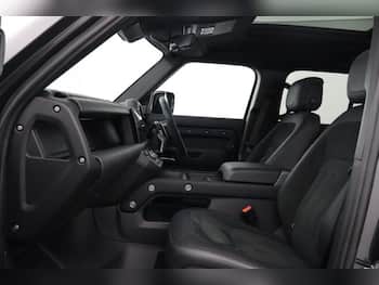 Used Land Rover Defender 2021 for sale - 79879389: Photo