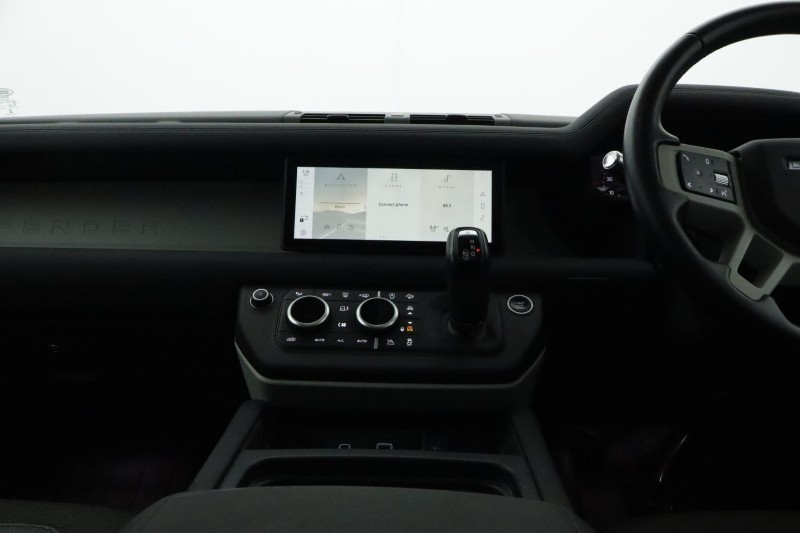 Used Land Rover Defender 2021 for sale - 76981718: Photo 14