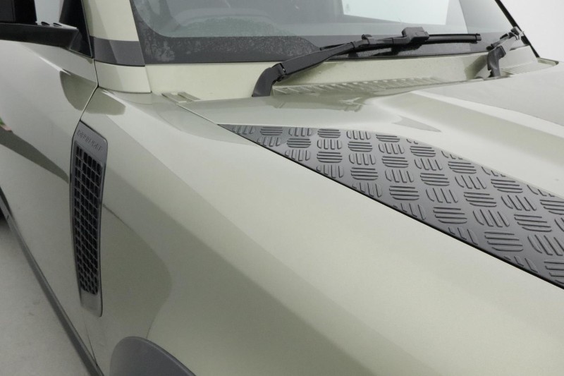 Used Land Rover Defender 2021 for sale - 76981718: Photo 20