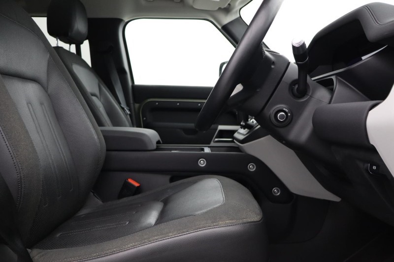 Used Land Rover Defender 2021 for sale - 76981718: Photo 27