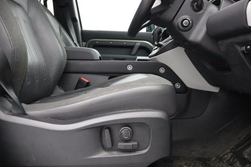Used Land Rover Defender 2021 for sale - 76981718: Photo 28