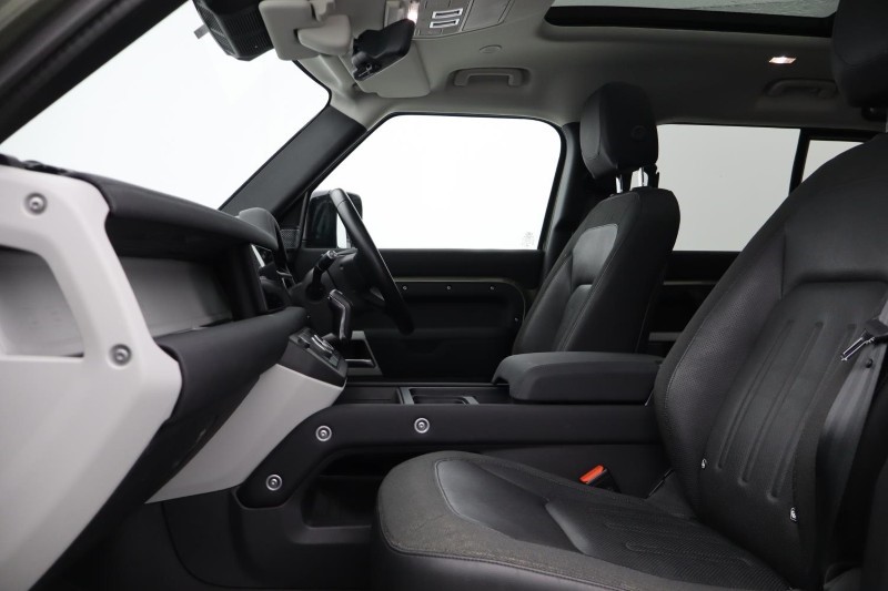 Used Land Rover Defender 2021 for sale - 76981718: Photo 3