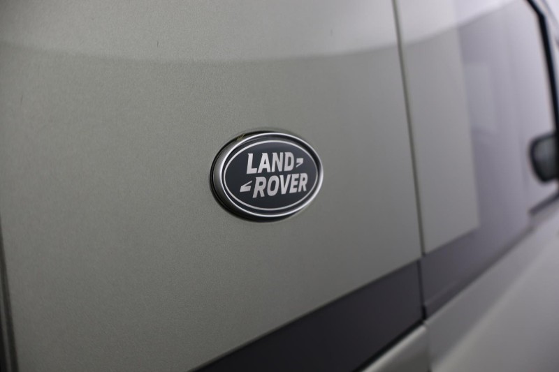 Used Land Rover Defender 2021 for sale - 76981718: Photo 52