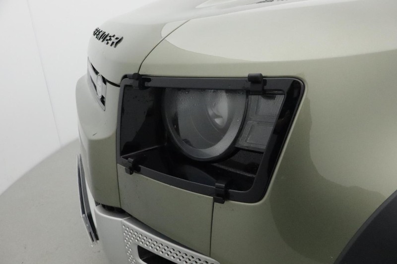 Used Land Rover Defender 2021 for sale - 76981718: Photo 65