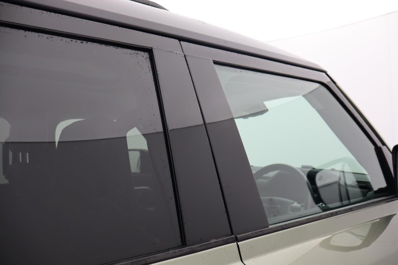 Used Land Rover Defender 2021 for sale - 76981718: Photo 69