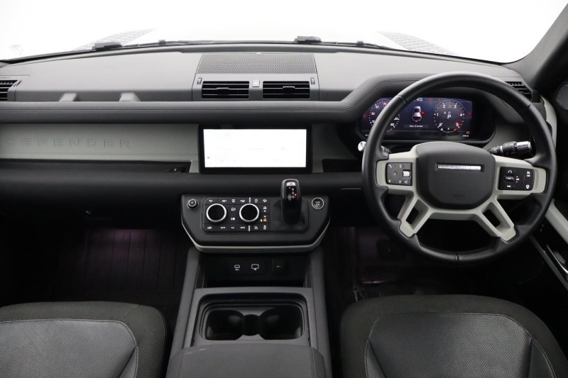 Used Land Rover Defender 2021 for sale - 76981718: Photo 9