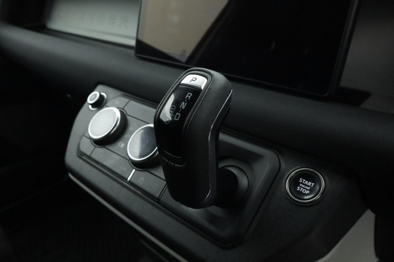 Used Land Rover Defender 2023 for sale - 76981807: Photo 13