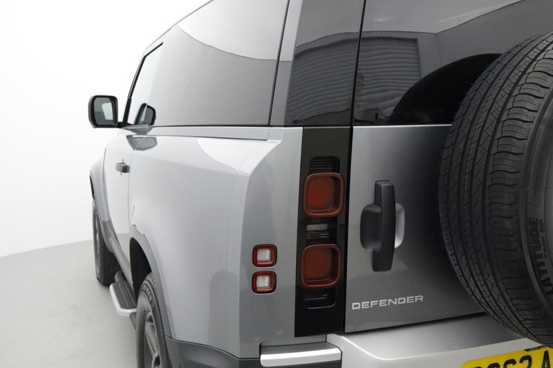Used Land Rover Defender 2023 for sale - 76981807: Photo 19