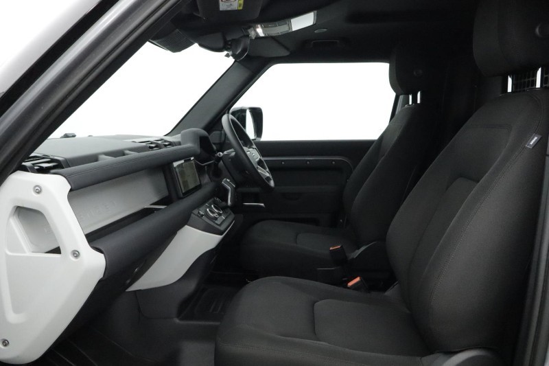 Used Land Rover Defender 2023 for sale - 76981807: Photo 3