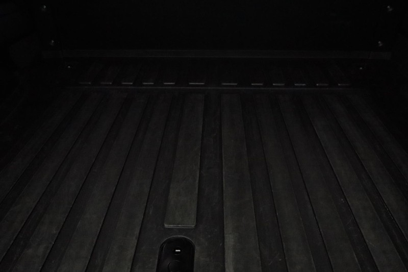 Used Land Rover Defender 2023 for sale - 76981807: Photo 32