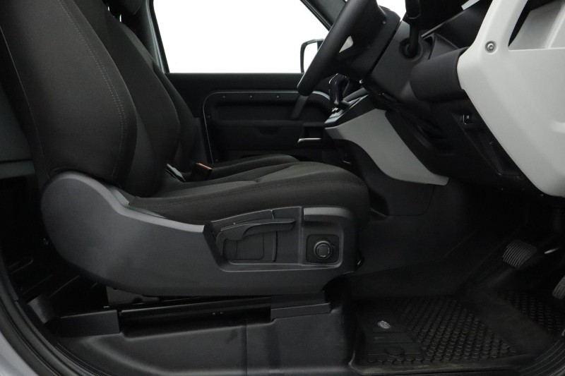 Used Land Rover Defender 2023 for sale - 76981807: Photo 55