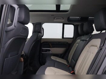 Used Land Rover Defender 2021 for sale - 78596529: Photo