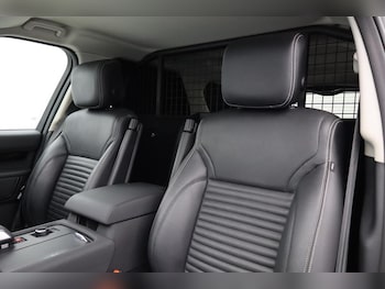 Used Land Rover Discovery 2021 for sale - 76980885: Photo