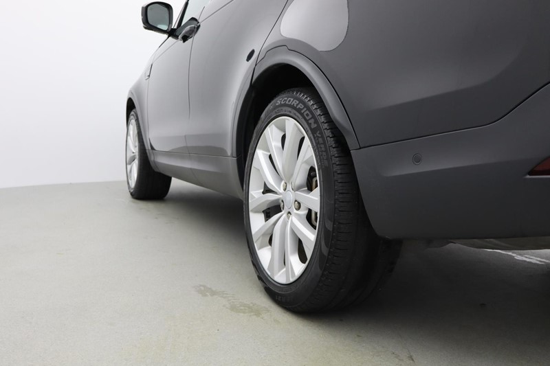 Used Land Rover Discovery 2021 for sale - 76980885: Photo 54