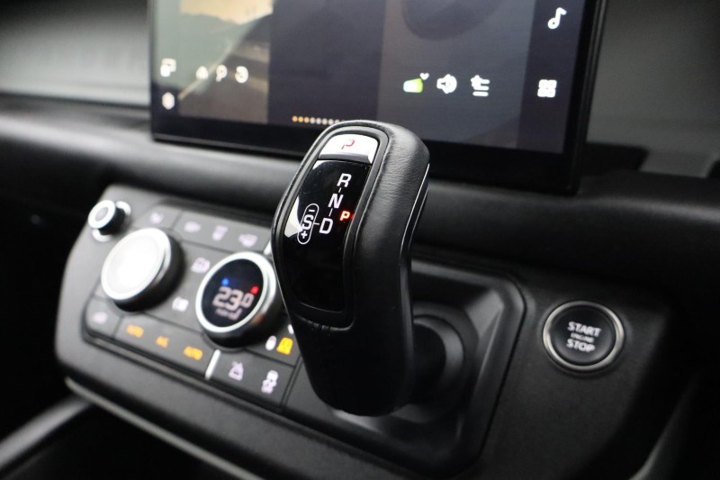 Used Land Rover Defender 2023 for sale - 77285833: Photo 13