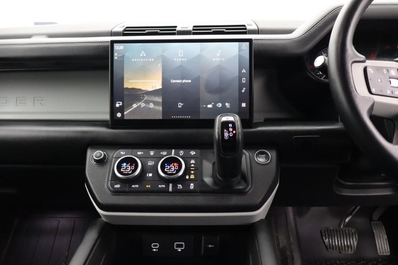 Used Land Rover Defender 2023 for sale - 77285833: Photo 14