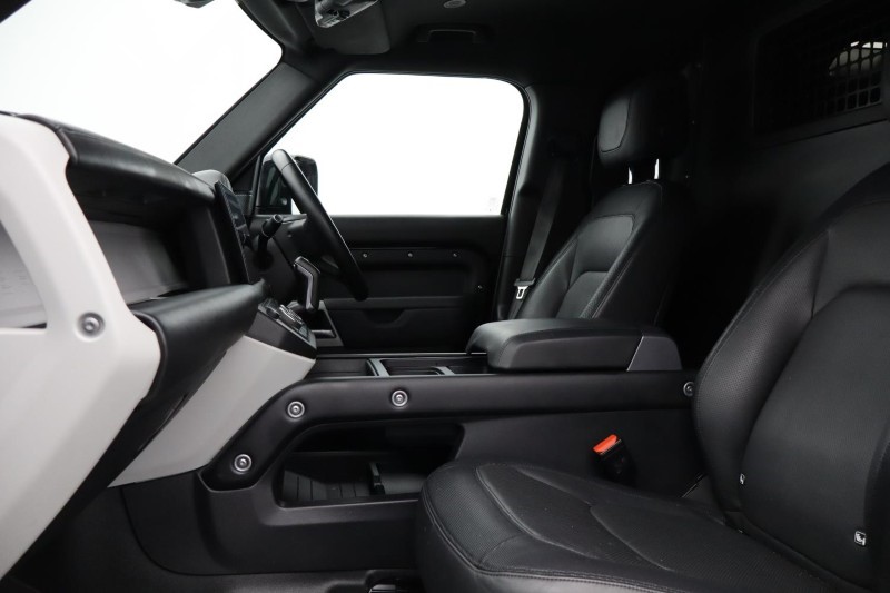 Used Land Rover Defender 2023 for sale - 77285833: Photo 3
